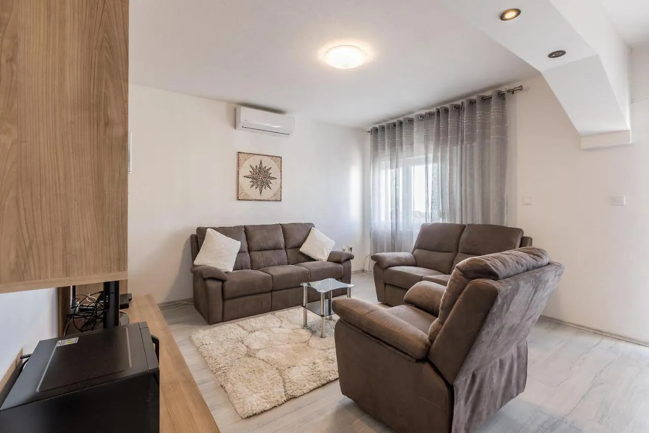 Apartman Bella Vita Kastela 0*,