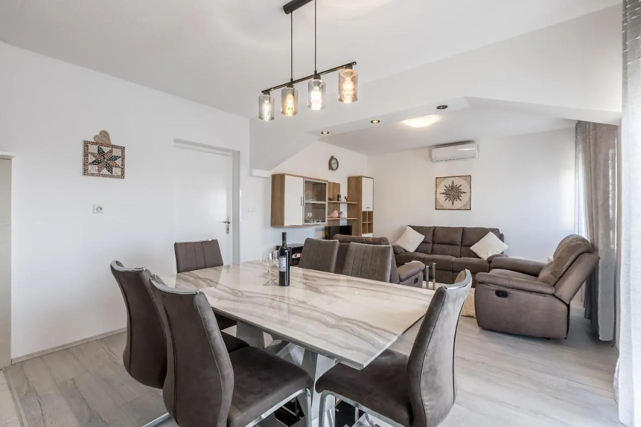 Apartman Bella Vita Kastela 0*,